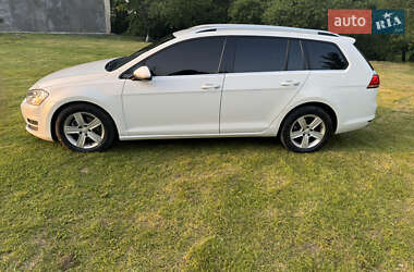 Універсал Volkswagen Golf 2013 в 