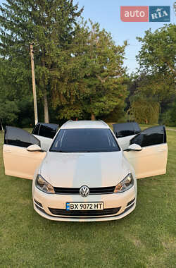 Універсал Volkswagen Golf 2013 в 