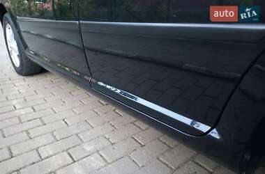 Хетчбек Volkswagen Golf 2002 в 