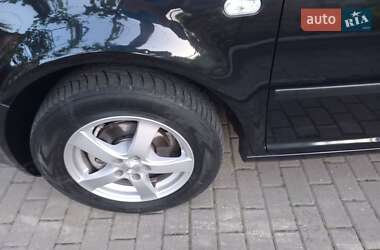Хетчбек Volkswagen Golf 2002 в 