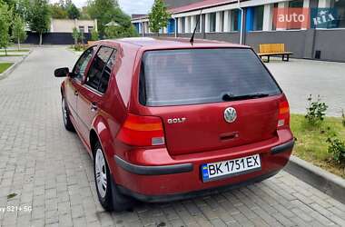 Хэтчбек Volkswagen Golf 1998 в 