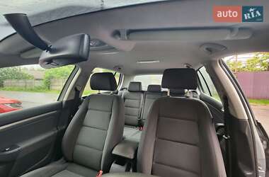 Хэтчбек Volkswagen Golf 2005 в 
