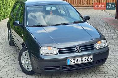 Хетчбек Volkswagen Golf 2002 в Самборі