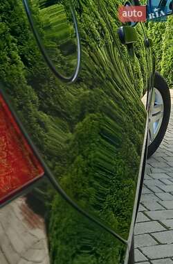Хетчбек Volkswagen Golf 2002 в 