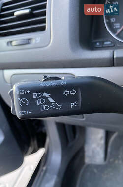 Хетчбек Volkswagen Golf 2005 в 