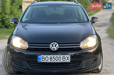Универсал Volkswagen Golf 2010 в 
