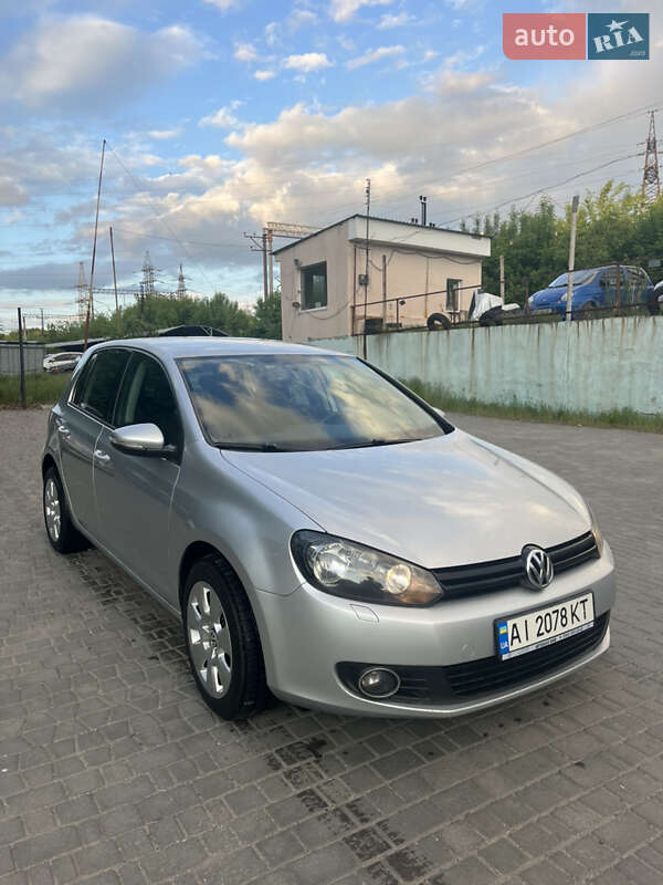 Хетчбек Volkswagen Golf 2010 в Запоріжжі