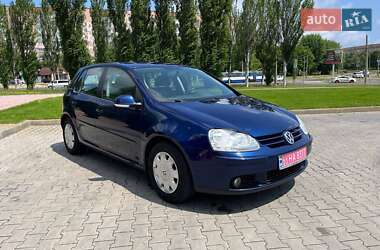 Хетчбек Volkswagen Golf 2007 в 