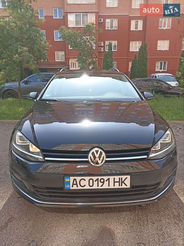 Универсал Volkswagen Golf 2015 в Луцке