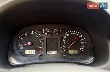 Хэтчбек Volkswagen Golf 2000 в 