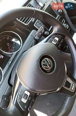 Универсал Volkswagen Golf 2015 в 