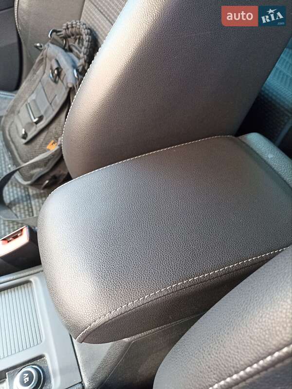 Универсал Volkswagen Golf 2015 в Луцке