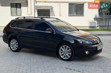 Универсал Volkswagen Golf 2013 в 