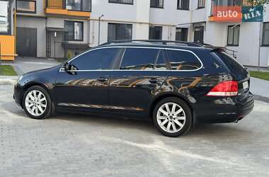 Универсал Volkswagen Golf 2013 в 