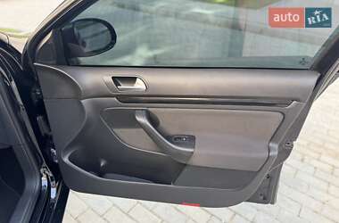Универсал Volkswagen Golf 2013 в 