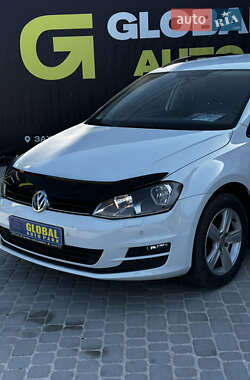 Универсал Volkswagen Golf 2015 в 