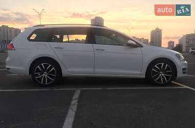 Універсал Volkswagen Golf 2013 в 