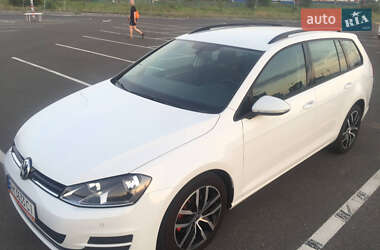 Універсал Volkswagen Golf 2013 в 