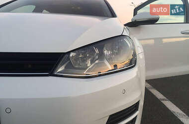 Універсал Volkswagen Golf 2013 в 