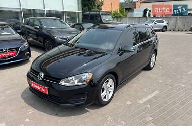 Универсал Volkswagen Golf 2015 в Полтаве