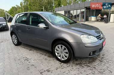 Хетчбек Volkswagen Golf 2007 в 