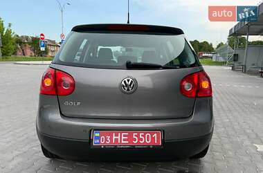 Хетчбек Volkswagen Golf 2007 в 