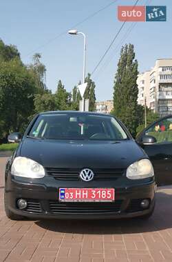 Хетчбек Volkswagen Golf 2006 в Луцьку
