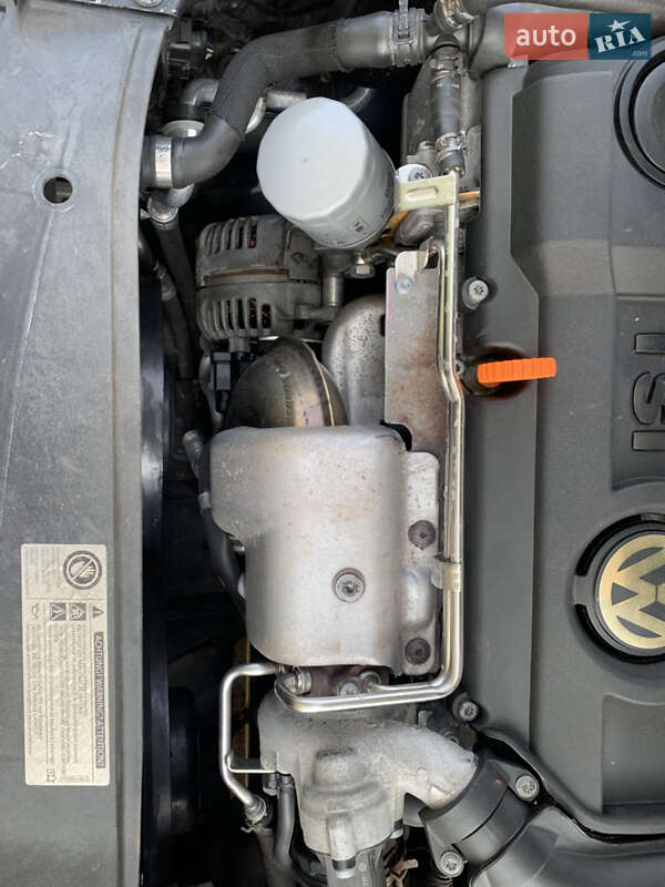 Універсал Volkswagen Golf 2010 в Дніпрі