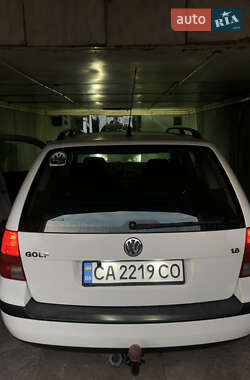 Универсал Volkswagen Golf 2001 в 