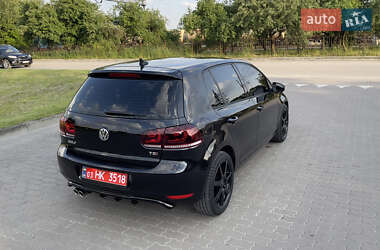 Хэтчбек Volkswagen Golf 2009 в 