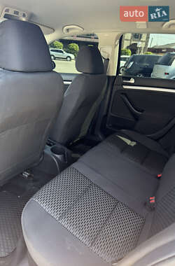 Универсал Volkswagen Golf 2012 в 