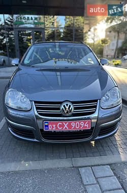 Универсал Volkswagen Golf 2008 в Ровно