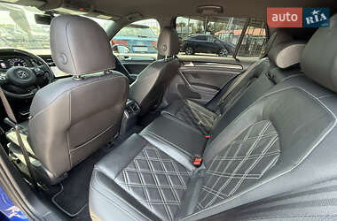 Хэтчбек Volkswagen Golf 2014 в 