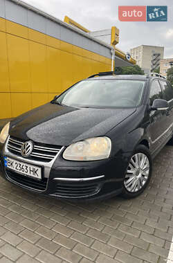 Универсал Volkswagen Golf 2009 в Ровно