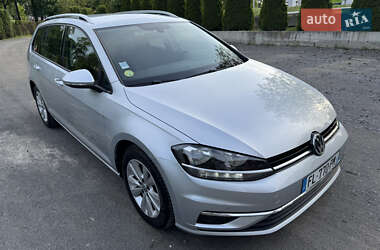 Универсал Volkswagen Golf 2019 в 