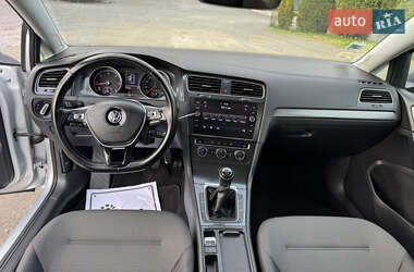 Универсал Volkswagen Golf 2019 в 