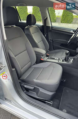 Универсал Volkswagen Golf 2019 в 