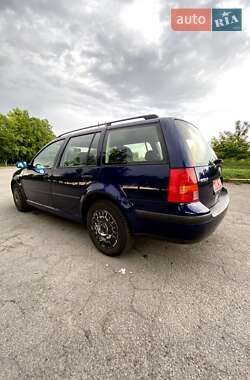 Универсал Volkswagen Golf 2000 в 