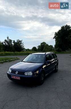 Универсал Volkswagen Golf 2000 в 
