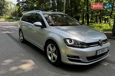 Універсал Volkswagen Golf 2014 в Чернівцях