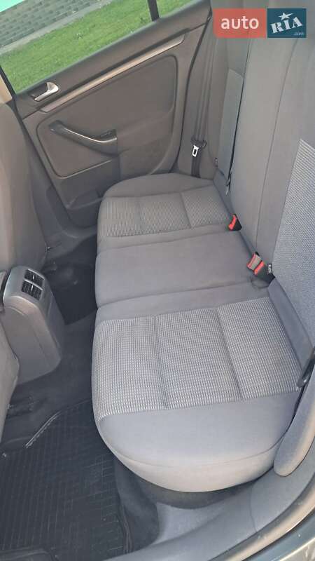 Універсал Volkswagen Golf 2007 в Галичі