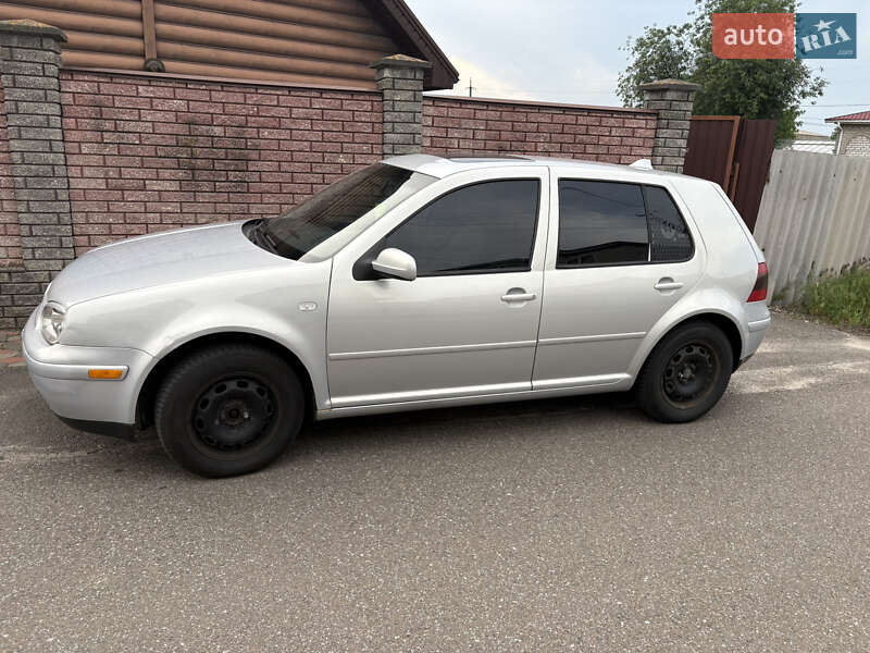 Хэтчбек Volkswagen Golf 2000 в Броварах