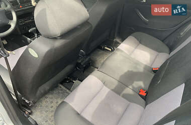 Универсал Volkswagen Golf 2002 в 