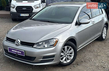 Хэтчбек Volkswagen Golf 2015 в Киеве