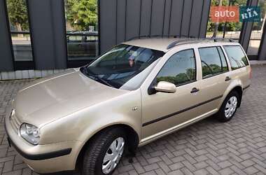 Универсал Volkswagen Golf 2001 в 