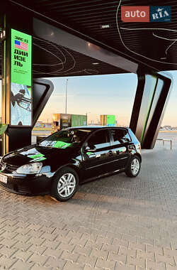 Хэтчбек Volkswagen Golf 2007 в Ивано-Франковске