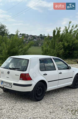Хэтчбек Volkswagen Golf 1998 в 