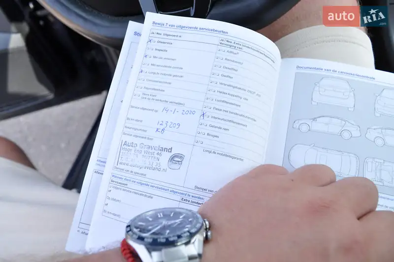 Универсал Volkswagen Golf 2014 в Киеве документ