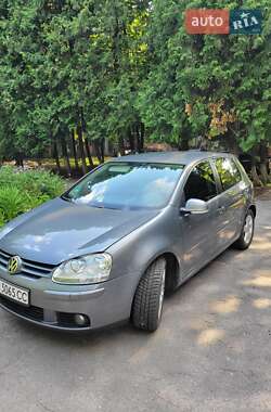 Хетчбек Volkswagen Golf 2008 в 