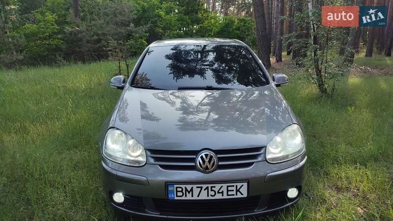 Хэтчбек Volkswagen Golf 2007 в Недригайлове